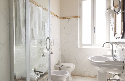 Ronchi Hotel | Hotel Villa Maremonti