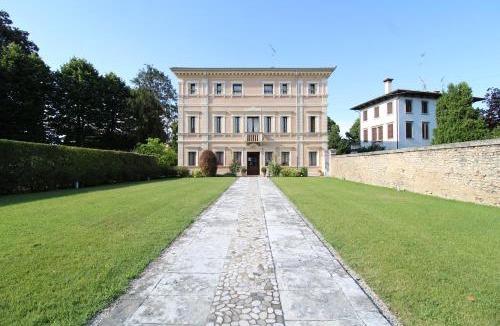 Vazzola Hotel | Hotel Villa Maternini