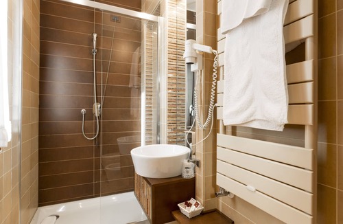 Santa Maria in Stelle Hotel | Hotel Villa Stella.check-in.9AM-3PM