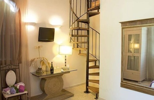 Santa Maria in Stelle Hotel | Hotel Villa Stella.check-in.9AM-3PM