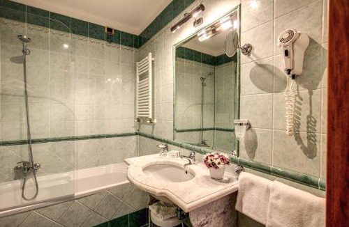 Rione XVIII Castro Pretorio Hotel | Hotel Villafranca