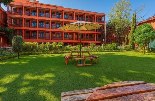 Coonoor Hotel | Hotel Vivek