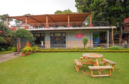 Coonoor Hotel | Hotel Vivek