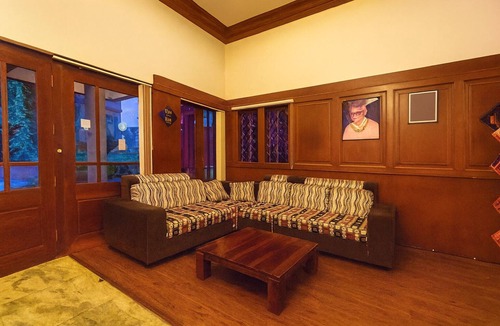 Coonoor Hotel | Hotel Vivek