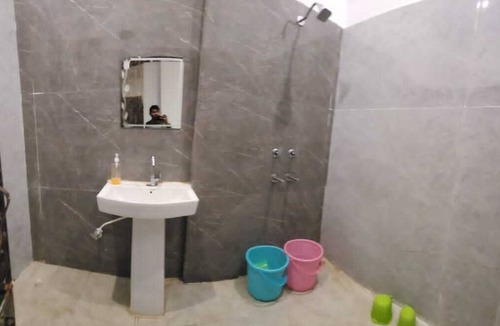 Unnao Hotel | Hotel Vrindavan