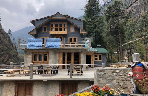 Namche Bazaar House | Hotel waterfall