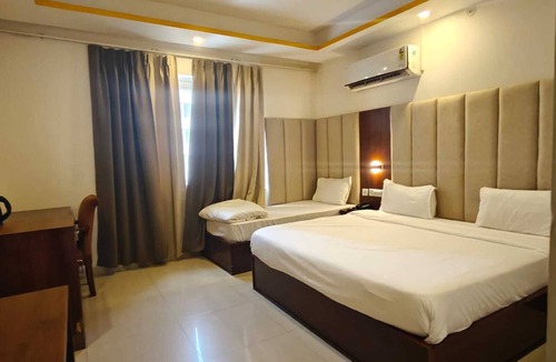 Tapovan Hotel | Hotel Weekend Heights