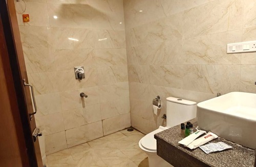 Tapovan Hotel | Hotel Weekend Heights