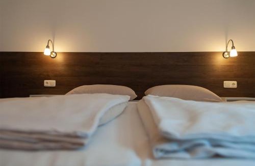 Neubrandenburg House | Hotel Weinert