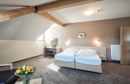 Pianizza Di Sopra Hotel | Hotel Weingarten