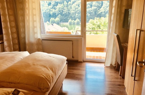Poltersdorf Hotel | Hotel Weingut Dehren