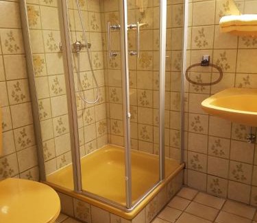 Kempfeld House | Hotel Wildenburger Hof