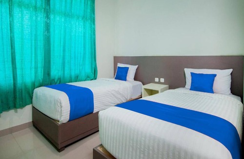 Pangururan Hotel | Hotel Wisata Samosir By Helocus