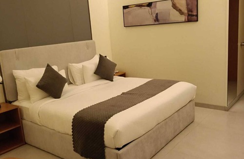 Jalna Hotel | hotel with AC in Jalna - 18 bedrooms for a relaxing stay