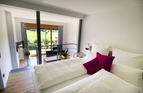 Flein Hotel | Hotel Wo Der Hahn Kräht