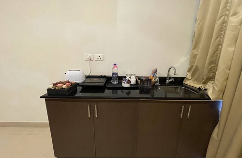 Adoor Hotel | Hotel Yamuna
