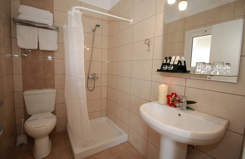 Ipsos Hotel | Hotel Yannis Corfu