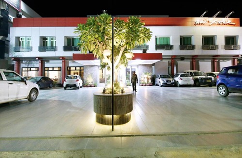 Civil Lines Hotel | Hotel Yatrik