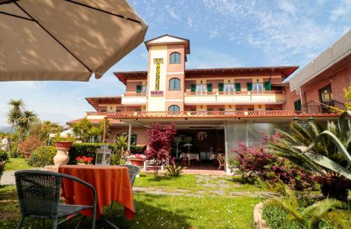 Cinquale Hotel | Hotel Zeno