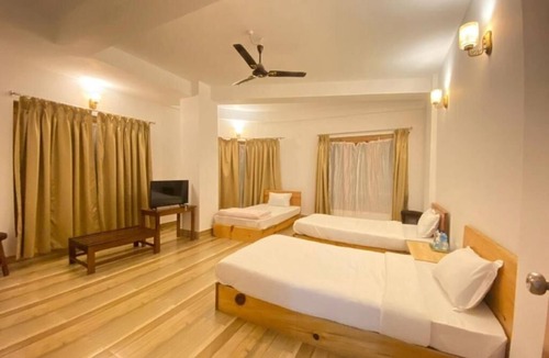 Khuruthang Hotel | Hotel Zhusa