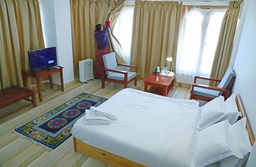Khuruthang Hotel | Hotel Zhusa