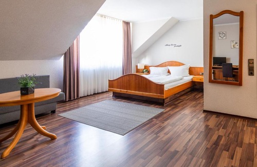 Bornheim Hotel | Hotel zum Dorfbrunnen - Bornheim, ihr Aufenthalt zwischen Köln & Bonn