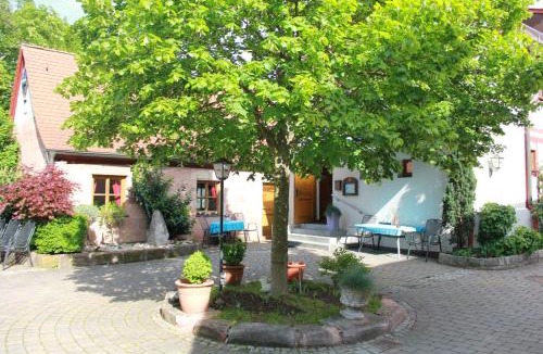 Mogeldorf Hotel | Hotel Zur Friedenslinde