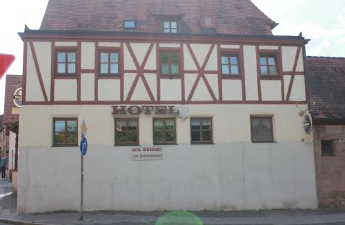 Mogeldorf Hotel | Hotel Zur Friedenslinde
