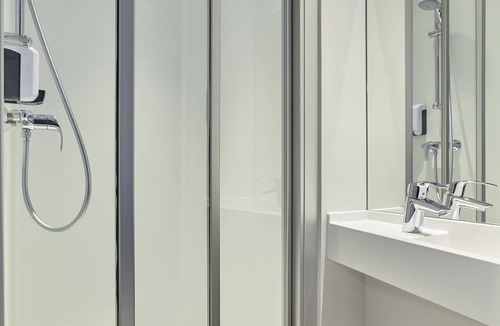 Marin Hotel | hotelF1 Thonon Les Bains Est