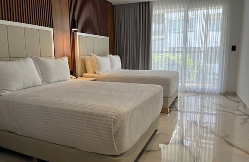 Punta Hansa Hotel | Hotels 111
