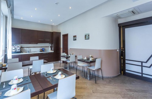 Rione III Colonna Hotel | Hotiday Roma Centro