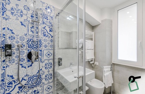 Rapallo Hotel | Hotiday Room Collection - Rapallo