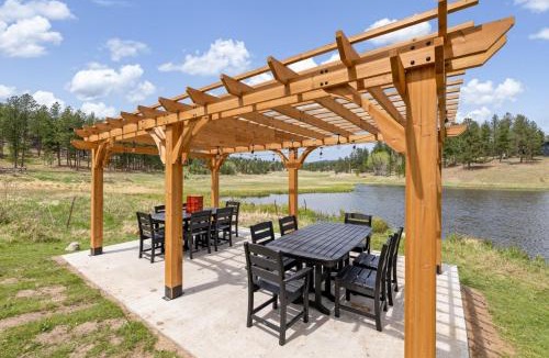 Custer House | Hottub Hideaway: Firepit; Sauna; Views; Wildlife