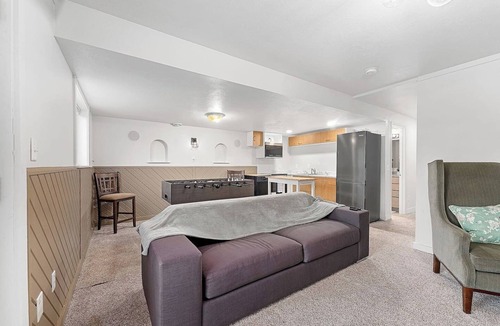 Buffalo Ridge House | HotTub|TwoKitchens|CloseDennySanford|FamFriendly