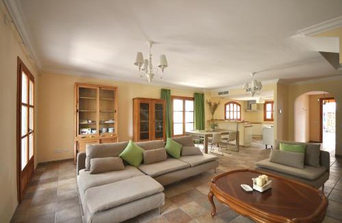 Cala Pi Villa | Houm Villa Cala Pi
