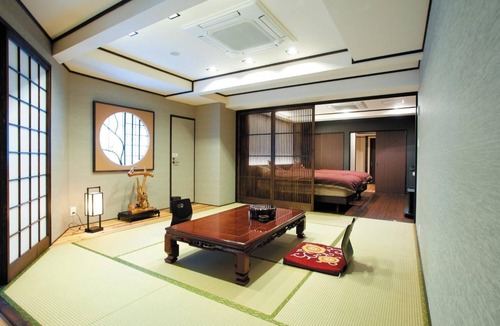 Kamikawa House | Houraku