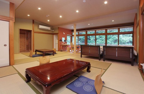 Kamikawa House | Houraku