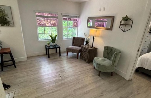 Midtown Apartment | House 2 Bedrooms plus CouchBed Best Location MIami Private Parking, Laundry, Storage for Luggage