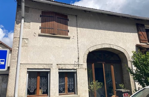 Charchilla House | House 2 km from Lac de Vouglans