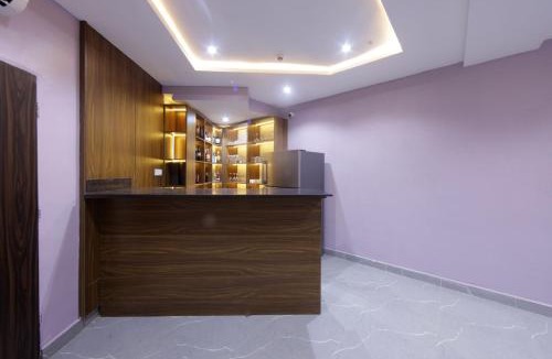 Abuja Hotel | House 241