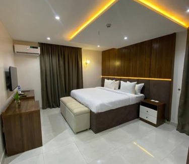 Abuja Hotel | House 241