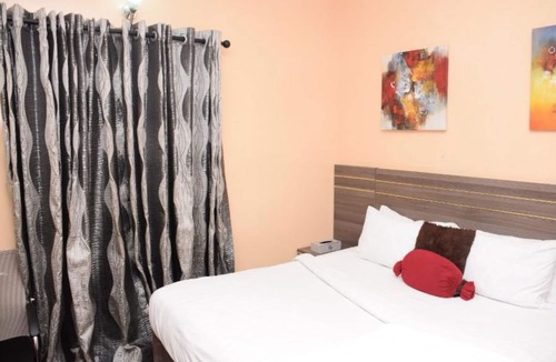 Surulere Hotel | House 46