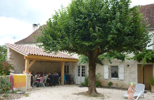Pinsac House | House between Quercy and Périgord with covered swimming pool, very quiet and relaxing
