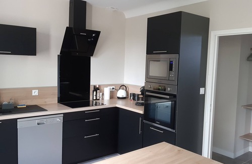 Boe House | House by the lake close to Agen Exhibition Center and shops