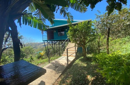 Guacimal Cottage | House with beautiful mountain views, tranquility and comfort close to everything.