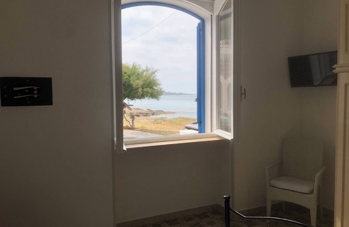 Marina di Mancaversa Villa | House directly on the sea with wonderful view of the bay