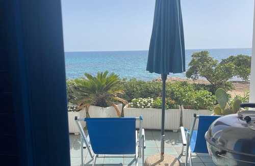 Marina di Mancaversa Villa | House directly on the sea with wonderful view of the bay