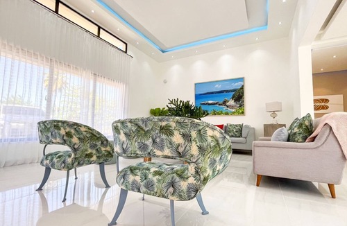 Cabrera House | House