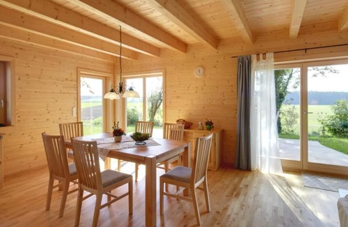 Traunreut Apartment | House Efeu 90m², up to 6 persons, 3 separate bedrooms