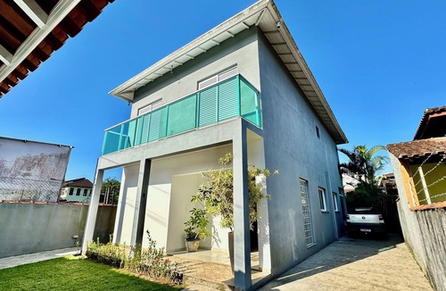 Centro House | HOUSE FOR 12 OR 16 PEOPLE. 3 MINUTES FROM THE BEACH. IN THE CENTER OF BERTIOGA